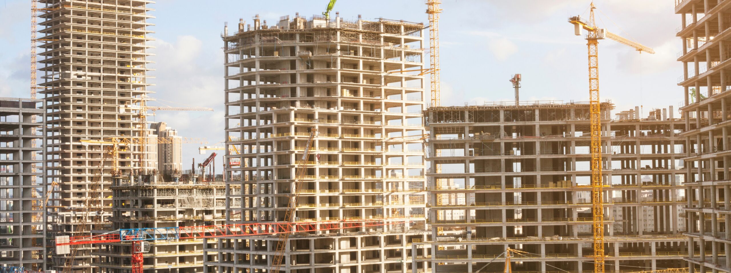 Foto Dilema dos pequenos prestadores de serviços (SIMPLES x IBS/CBS)