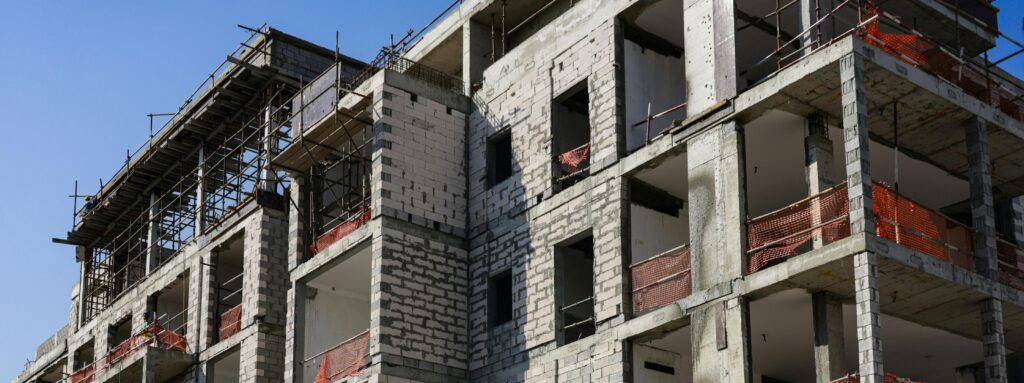 Foto Decisão liminar suspende novos alvarás de construção e demolição em São Paulo/SP